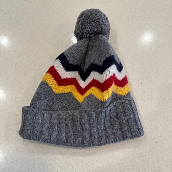 Drake’s Lambswool Beanie - Picture 1 of 2